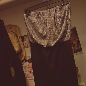 Mini body huggin' dress